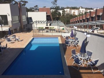 Casa em Condomínio - Venda - Granja Viana - Cotia - SP